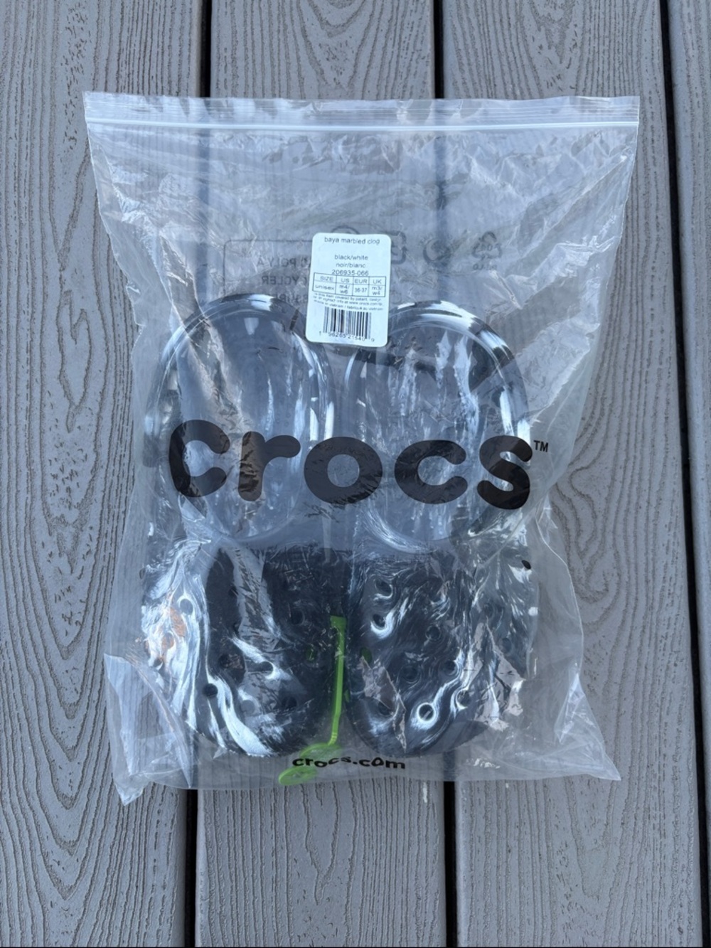 CROCS Classic Clog in Black and white swirl big kids men 4 women 6 unisex